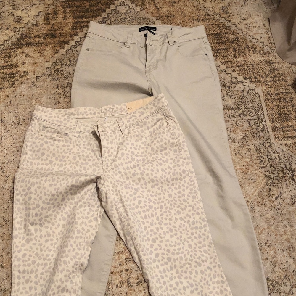 LOFT Light Beige Leopard-Accent Pants and Beige Miss Poured in Blue duo